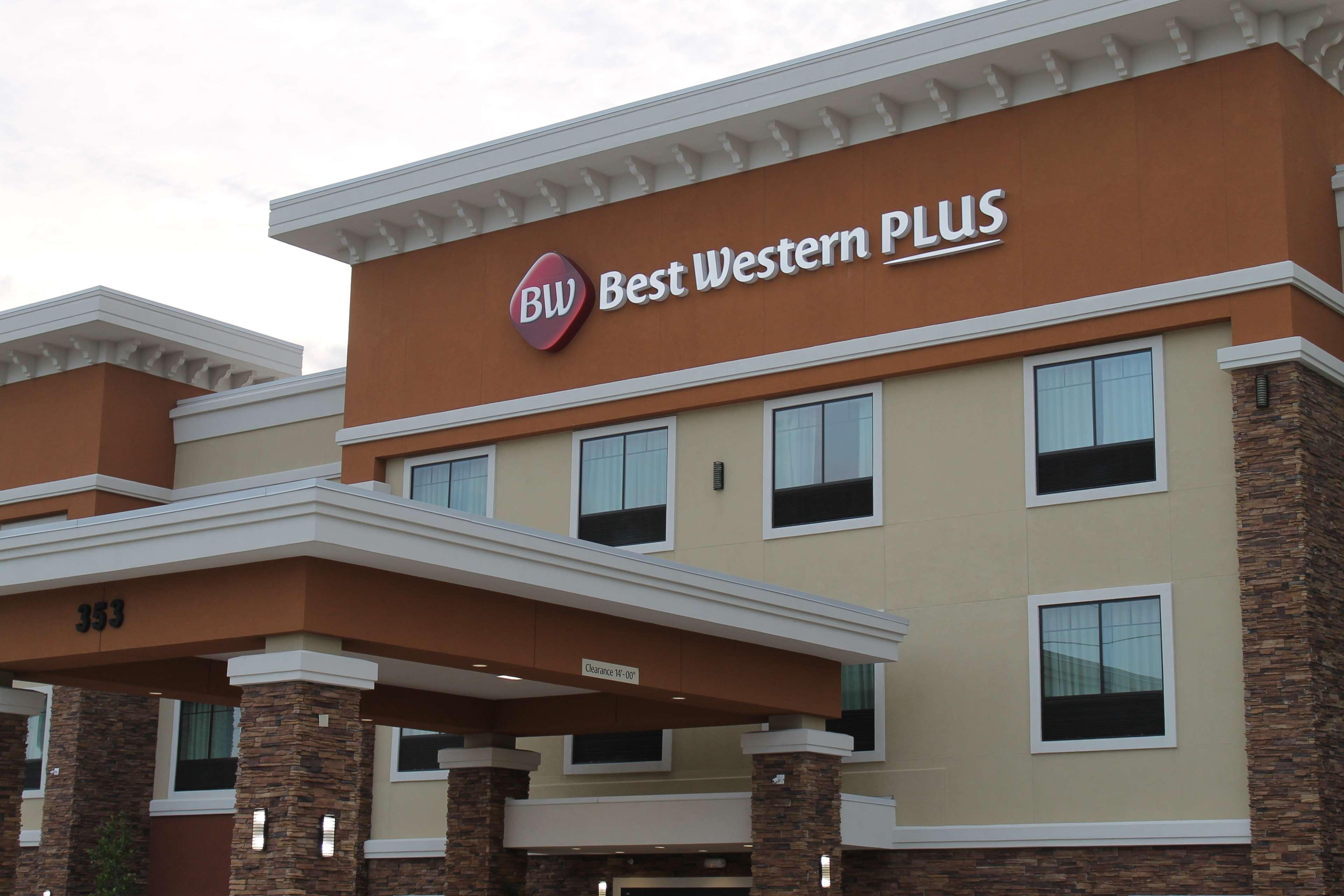 Best Western Plus Spring Inn & Suites Ngoại thất bức ảnh