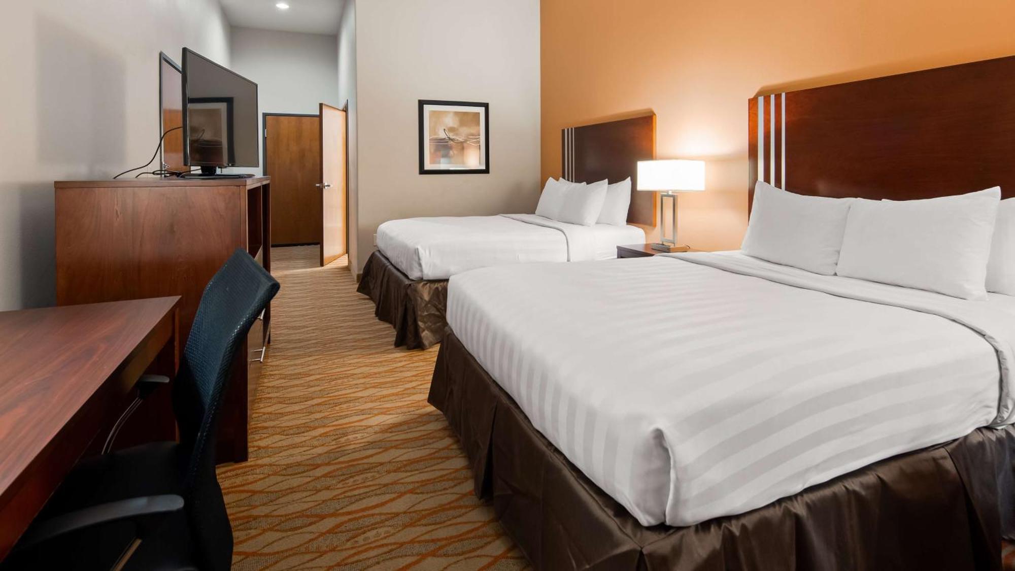 Best Western Plus Spring Inn & Suites Ngoại thất bức ảnh