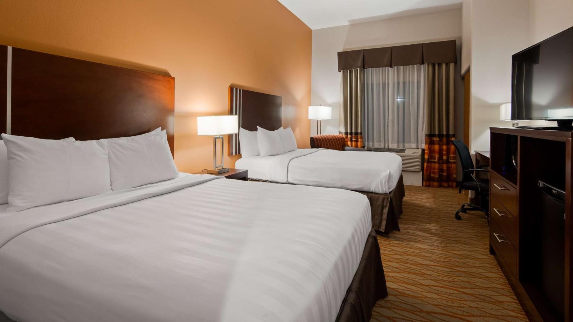 Best Western Plus Spring Inn & Suites Ngoại thất bức ảnh